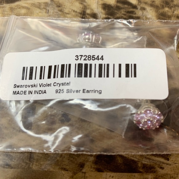 💜Swarovski Violet Crystal Earrings💜 - Picture 14 of 14